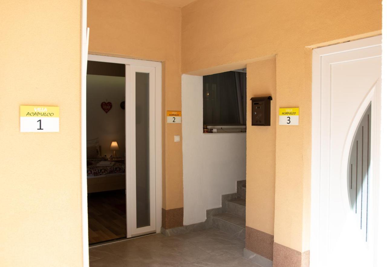 מוסטר Villa Acapulco מראה חיצוני תמונה