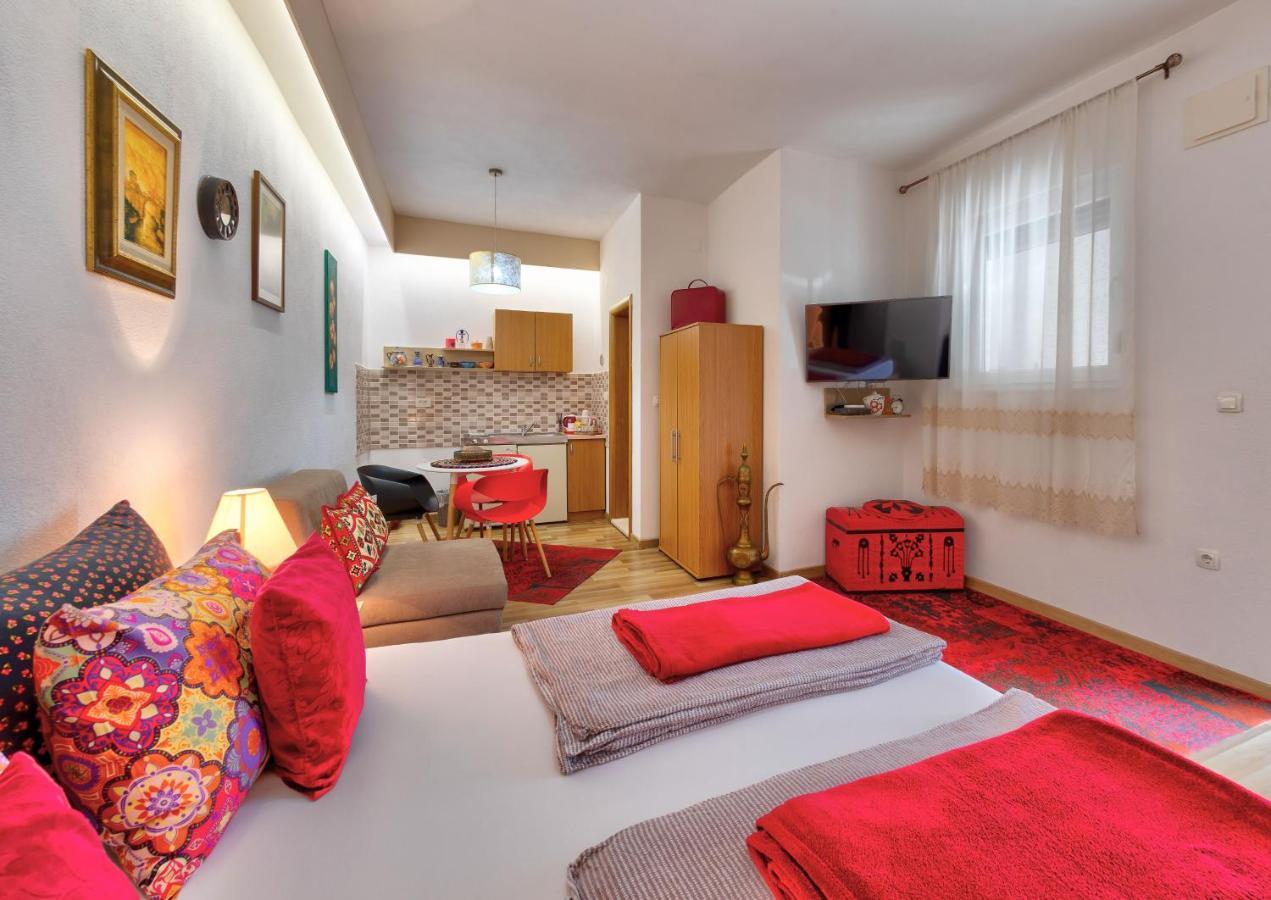 מוסטר Villa Acapulco מראה חיצוני תמונה