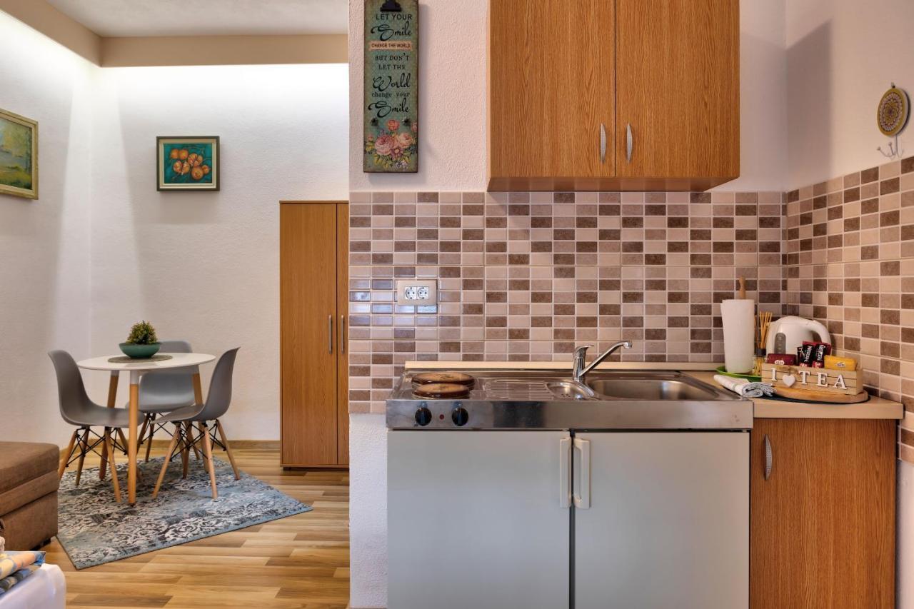 מוסטר Villa Acapulco מראה חיצוני תמונה