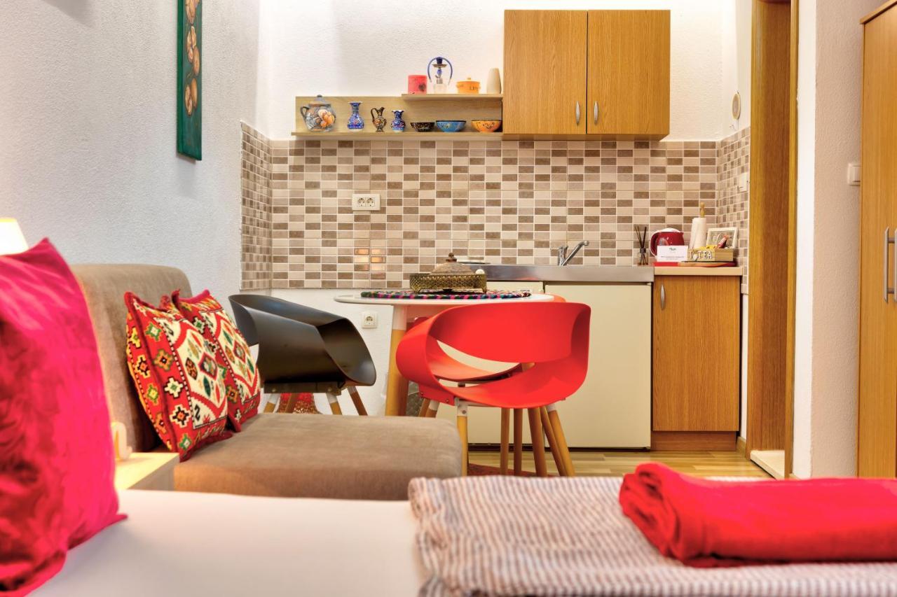 מוסטר Villa Acapulco מראה חיצוני תמונה